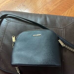 Steve Madden Black Crossbody Bag with Structured Design